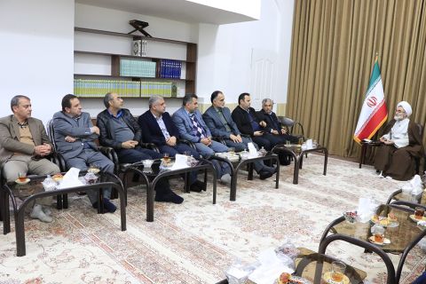 صداقت و پاکی کارکنان کمیته امداد امام خمینی(ره) نمونه و مثال زدنی است
