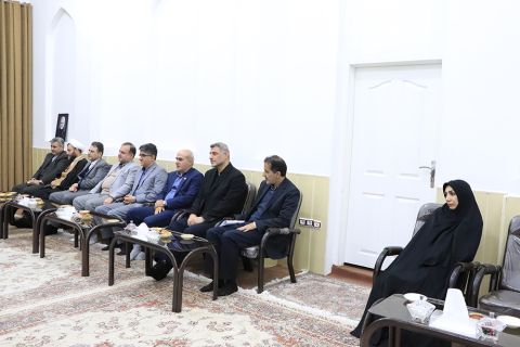صداقت و پاکی کارکنان کمیته امداد امام خمینی(ره) نمونه و مثال زدنی است