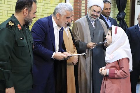 محفل انس با قرآن و ضیافت افطاری جمعی از ایتام کمیته امداد امام خمینی(ره) رشت