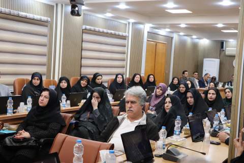 مراسم تجلیل از معلمین خیر ونیکوکار به مناسبت دهه کرامت و گرامیداشت هفته معلم برگزار شد