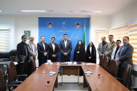 جلسه سیدمجتبی جلالی پور "مدیرکل کمیته امدادامام خمینی(ره) استان گیلان" با معاون و مدیر مرکز پایش فقر