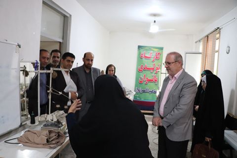 جلسه سیدمجتبی جلالی پور "مدیرکل کمیته امدادامام خمینی(ره) استان گیلان" با معاون و مدیر مرکز پایش فقر